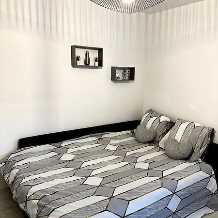 Jolie Appartement Duplex 2 Min Gare-Disney Et Paris 15 Min Noisy-le-Grand Exteriör bild