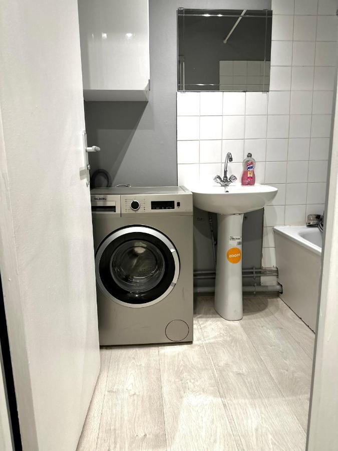Jolie Appartement Duplex 2 Min Gare-Disney Et Paris 15 Min Noisy-le-Grand Exteriör bild